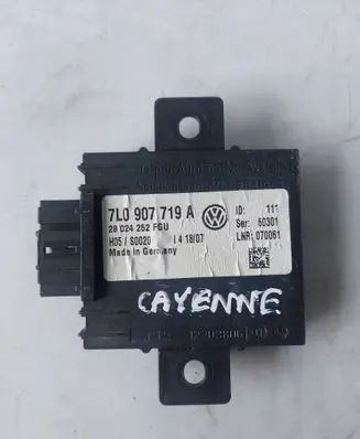 Porsche Cayenne (9PA) Alarm control unit/module 7L0907719A 12203806