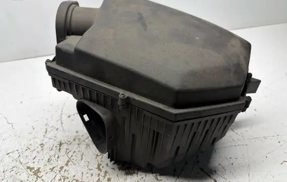 Volvo S80 Air filter box 30792196