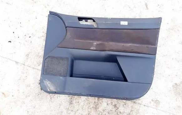 Volkswagen Polo IV 9N3 Front door card panel trim 6q4867012