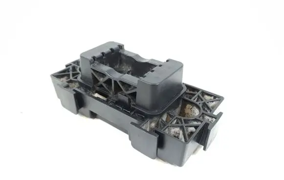 Mercedes-Benz GL X166 Jacking socket point A1666900334