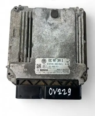 Volkswagen PASSAT B7 Engine control unit/module 03C907309D 0261S06338