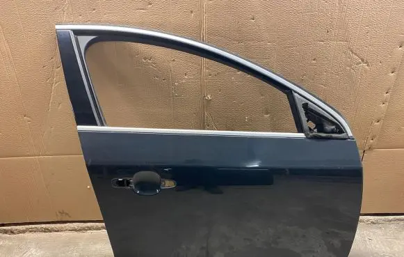 Volvo S60 Front door 49246