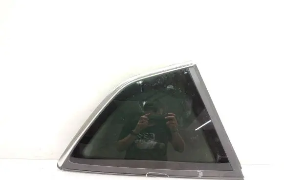 Ford Kuga I Rear side window 43R004523 DOT211M93AS3 8V41S297B01