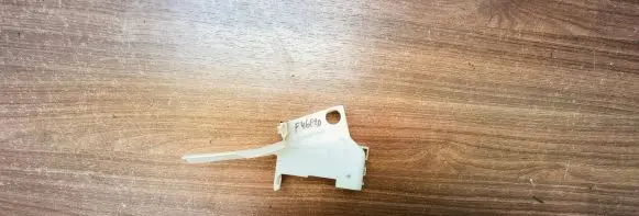 BMW 2 F46 Front door exterior handle/bracket 7316363