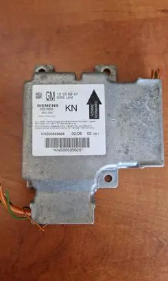 Opel Vectra C Airbag control unit/module 13186947