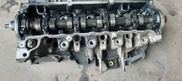 Renault Megane II Engine head 