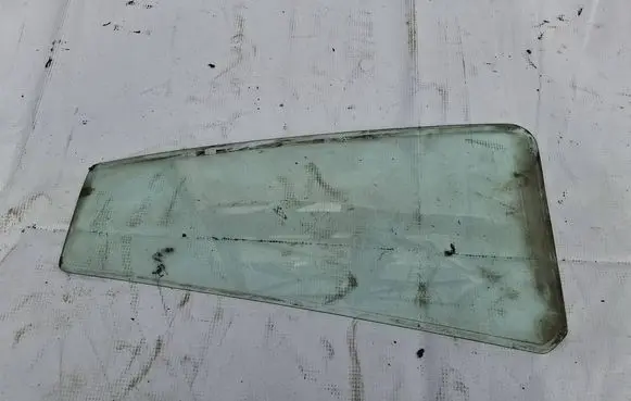 Mazda 5 Front triangle window/glass NSGM3108 43R005834