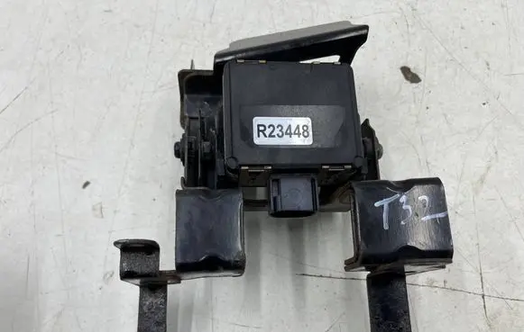 Nissan X-Trail T32 Distronic sensor radar 284384CB0C 0203300713