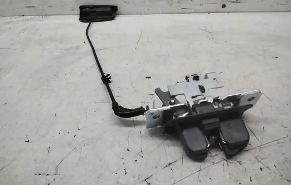 Mercedes-Benz E W211 Seat back rest lock catch A2119200172