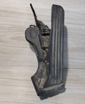 Volkswagen Touran I Accelerator throttle pedal 1T1721503H