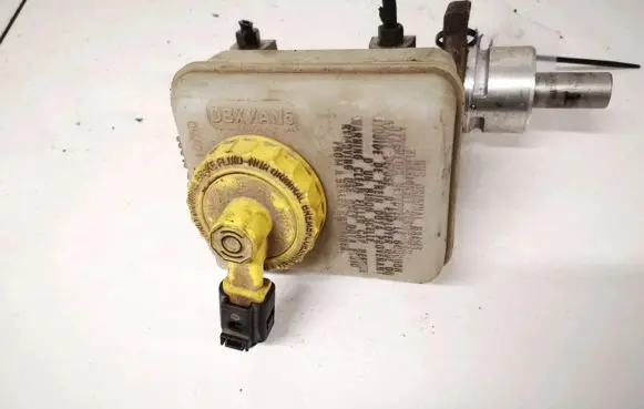Skoda Octavia Mk1 (1U) Brake fluid reservoir l481402