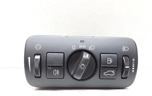 Volvo V70 Light switch 30739413