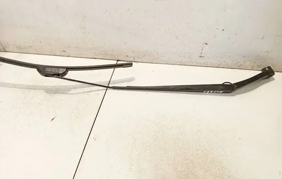 Opel Insignia A Front wiper blade arm 13227399