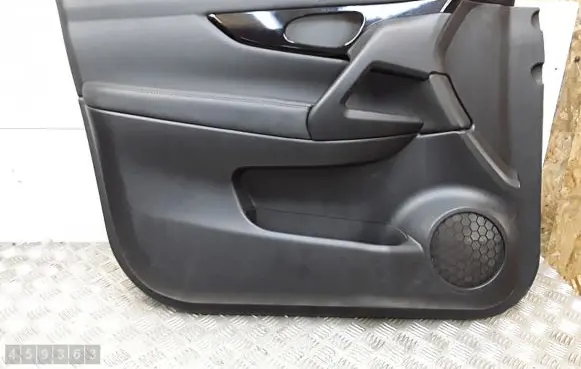 Nissan Qashqai Front door card panel trim 809234ea1a