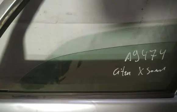 Citroen Xsara Picasso Front door window glass four-door as2