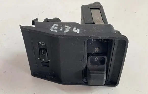 BMW 5 E34 Fog light switch 61311384007 1384007