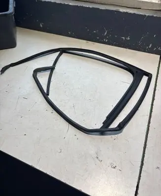 Volkswagen ID.3 Rubber seal rear door 