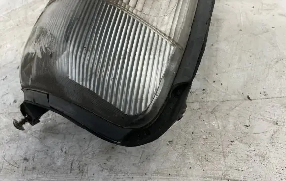 Nissan Navara D22 Front indicator light