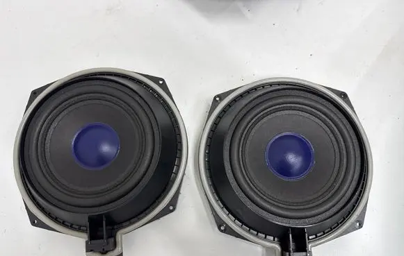 BMW 3 E90 E91 Subwoofer speaker 430407860051 18820010 9143986