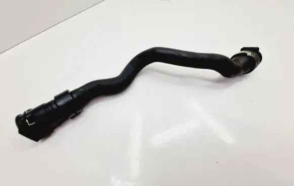 Peugeot 2008 II Engine coolant pipe/hose