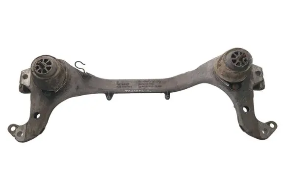 Volkswagen Touareg I Front subframe 7L6199207