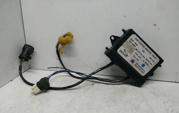 Jaguar XJ SERIE 3 Light module LCM DBC5240 90882885