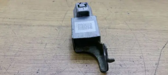 Lexus IS 220D-250-350 Other relay 9098004181