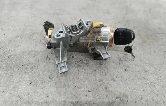 Mitsubishi Lancer VIII Ignition lock MR587993X1T1627M