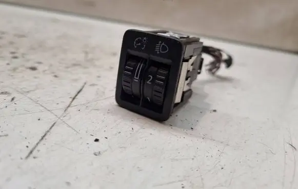 Volkswagen PASSAT B6 Headlight level height control switch 3C0941333A