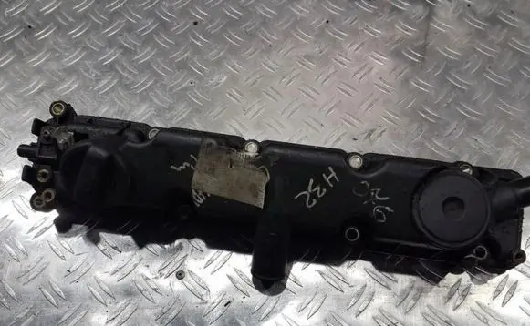 Rocker cam cover