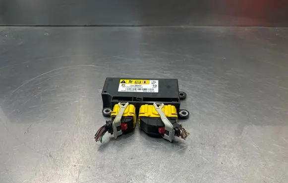 Opel Insignia A Airbag control unit/module 13503647 AS3647T090980626