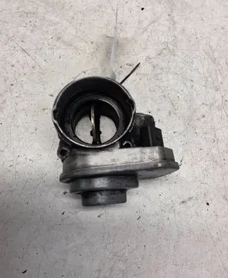Audi A3 S3 8L Throttle body valve 038128063L
