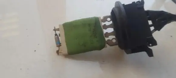 Smart ForFour I Heater blower motor/fan resistor R27KR74K 2R15K