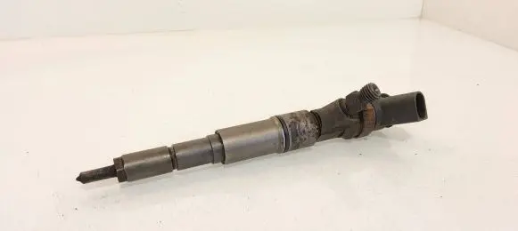 BMW 5 E60 E61 Fuel injector 0445110212