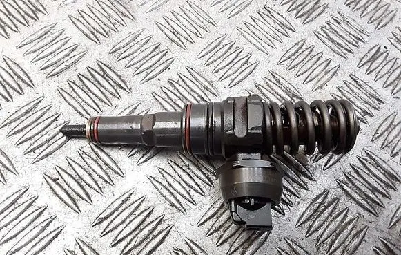 Seat Alhambra (Mk1) Fuel injector 038130073AR 0414720214