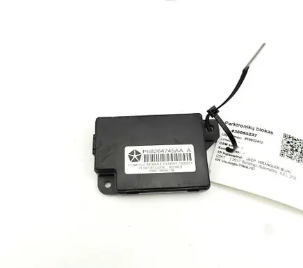 Jeep Wrangler GPS navigation control unit/module P68264745AAA