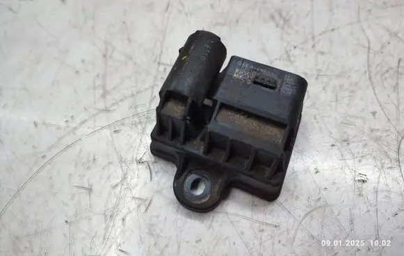 Mercedes-Benz CLS C218 X218 Glow plug pre-heat relay A6519000900