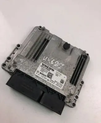 Volvo XC40 Engine control unit/module ECU 32313485 0261S1002P