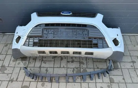 Ford Kuga I Front bumper 8V4117757A