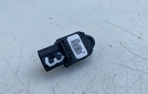 Lexus IS 220D-250-350 Airbag deployment crash/impact sensor 8983102020