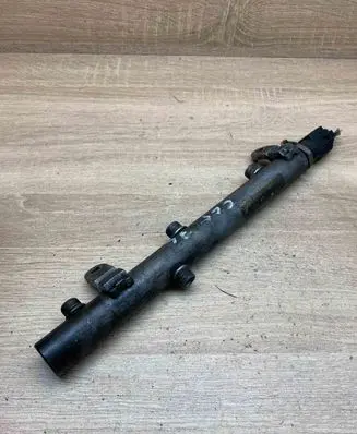 Mercedes-Benz E AMG W211 Fuel main line pipe A6420700695
