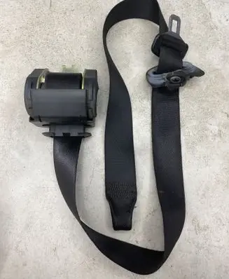 BMW 3 E46 Front seatbelt 7068243
