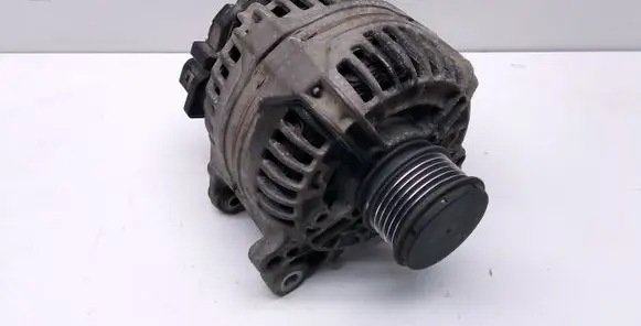 Ford Galaxy Generator/alternator 028903028E 0124515010189