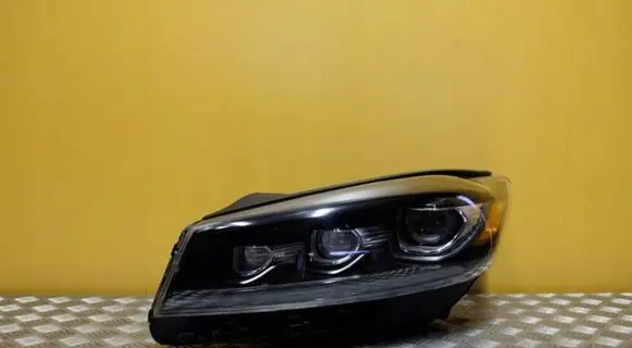 KIA Sorento Headlight/headlamp 92101-C6 1676