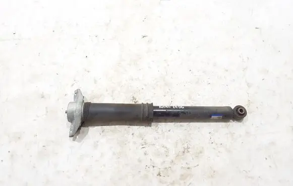 Nissan Qashqai J12 Rear shock absorber/damper 562106UM3A