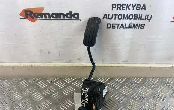 Opel Vivaro Accelerator throttle pedal 7700313060