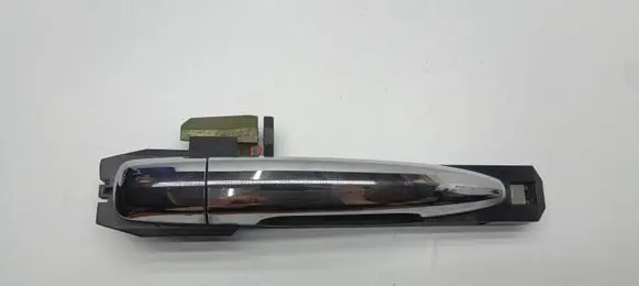 Subaru B9 Tribeca Front door exterior handle 