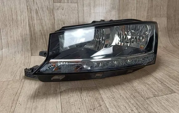 Skoda Fabia Mk3 (NJ) Headlight/headlamp 6V1941015D