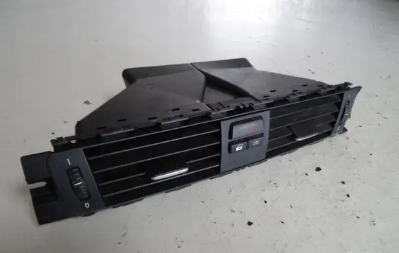 BMW 3 E90 E91 Dash center air vent grill 9123302