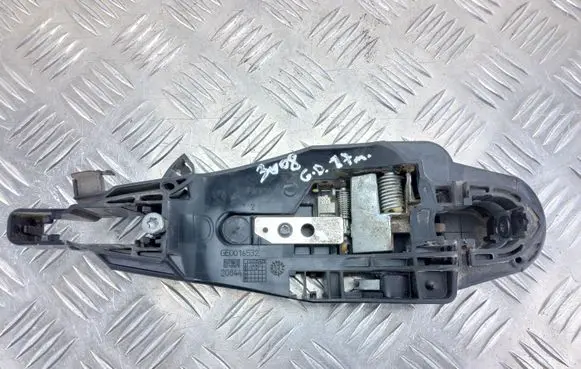 Rear door exterior handle/bracket